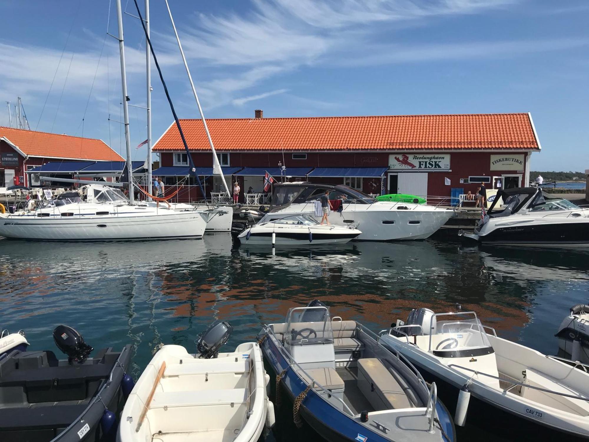 Ny Leilighet I Nevlunghavn Larvik Exterior foto